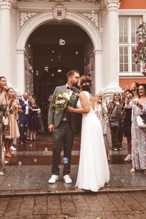 Hochzeitsfotograf mit Brautpaar in Heidelberg